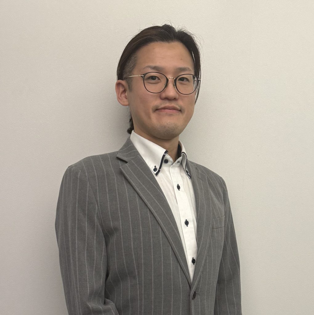 山岸氏
